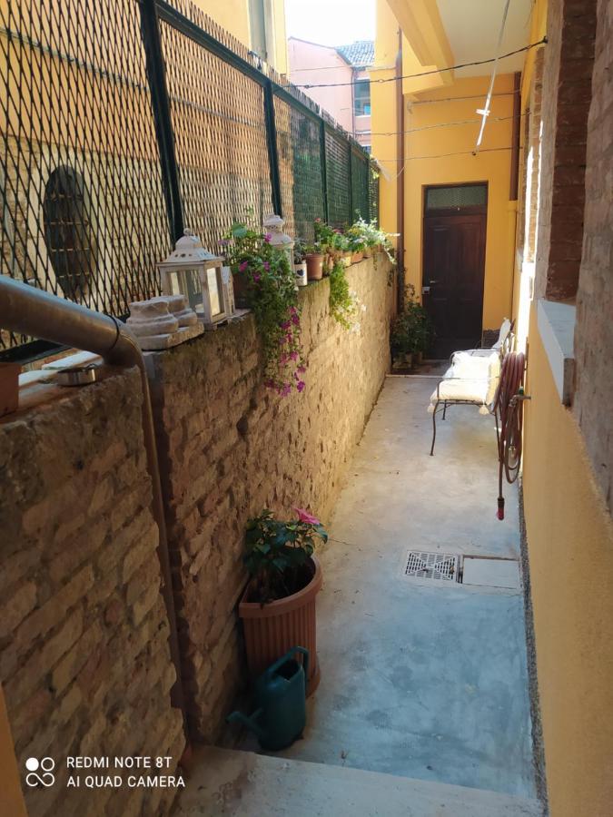 Casa Gialla เวนิส ภายนอก รูปภาพ