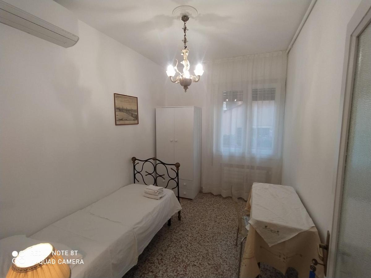 Casa Gialla เวนิส ภายนอก รูปภาพ